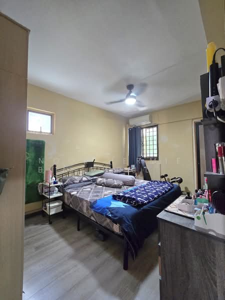 255 Tampines Street 21, 255 Tampines Street 21, 3 Bedrooms, 1,001 sqft, HDB Flat For Sale, by Noor Hermie Bin Abdul Malek, 500130769 - Bedroom - PropertyGuru.com.sg