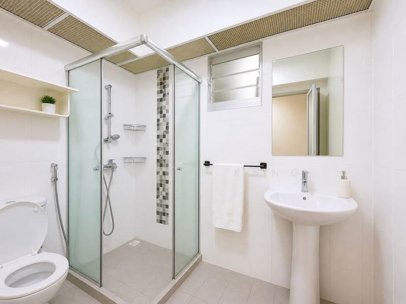 489B Choa Chu Kang Avenue 5, 489B Choa Chu Kang Avenue 5, 3 Bedrooms, 1,216 sqft, HDB Flat For Sale, by Valerie Kang, 500130777 - Bathroom - PropertyGuru.com.sg