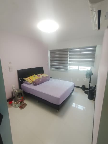 561A Jurong West Street 42, 561A Jurong West Street 42, 3 Bedrooms, 1,001 sqft, HDB Flat For Sale, by Chester Teo, 500130779 - Bedroom - PropertyGuru.com.sg