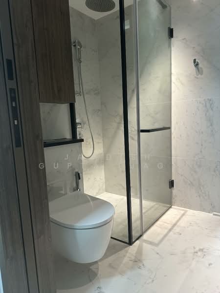 Sceneca Residence, Tanah Merah Kechil Link, 2 Bedrooms, 753 sqft, Condominium For Rent, by Jagdish Gupta (JAG), 500130787 - Bathroom - PropertyGuru.com.sg