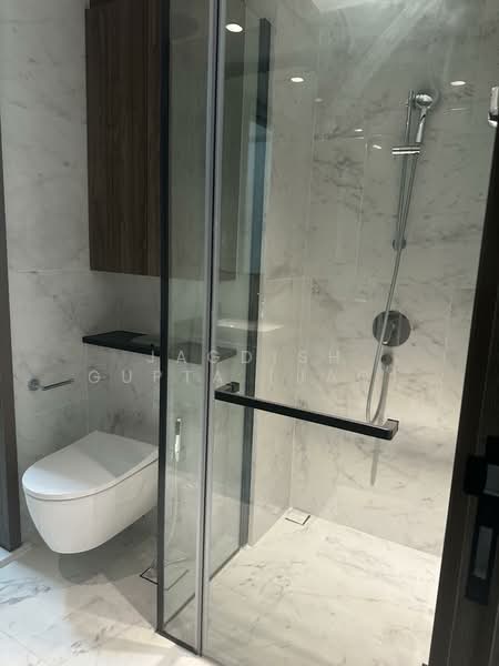 Sceneca Residence, Tanah Merah Kechil Link, 2 Bedrooms, 753 sqft, Condominium For Rent, by Jagdish Gupta (JAG), 500130787 - Bathroom - PropertyGuru.com.sg