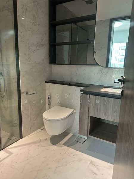 Sceneca Residence, Tanah Merah Kechil Link, 2 Bedrooms, 753 sqft, Condominium For Rent, by Jagdish Gupta (JAG), 500130787 - Bathroom - PropertyGuru.com.sg