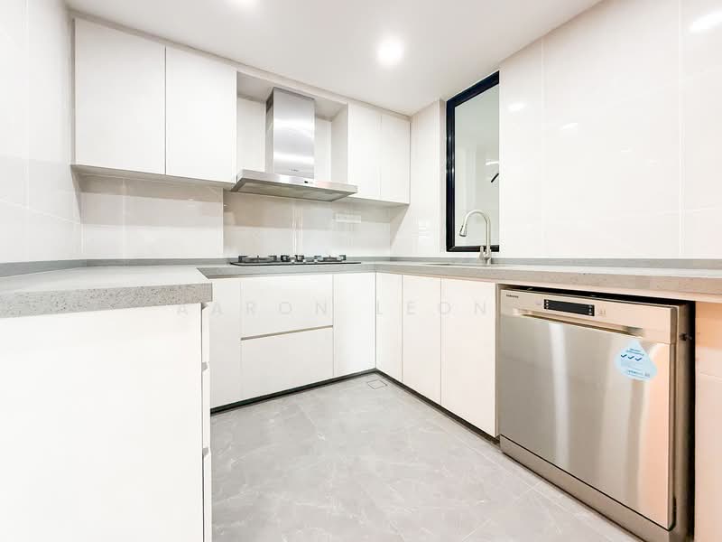 Rare 1km to Tao Nan, Freehold and Tastefully Renovated Home, , 3 Bedrooms, 1,216 sqft, Apartment For Sale, by Aaron Leong, 500130789 - Kitchen - PropertyGuru.com.sg