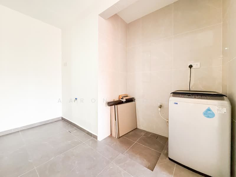 Rare 1km to Tao Nan, Freehold and Tastefully Renovated Home, , 3 Bedrooms, 1,216 sqft, Apartment For Sale, by Aaron Leong, 500130789 - Interior - PropertyGuru.com.sg