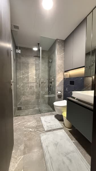 Irwell Hill Residences, 6 Irwell Hill, 1 Bedroom, 506 sqft, Condominium For Sale, by Jasmine Ng, 500130794 - Bathroom - PropertyGuru.com.sg