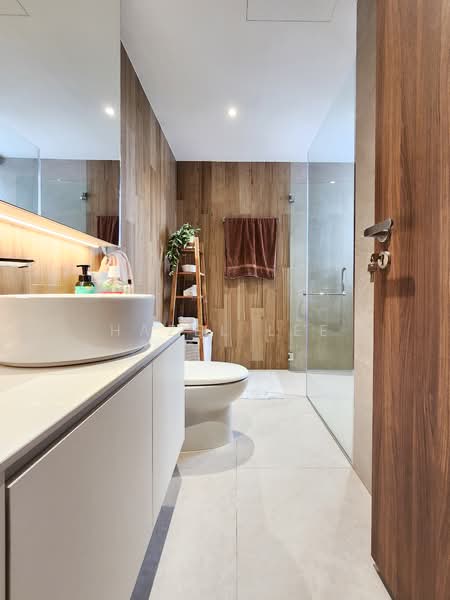The Bayshore, 22 Bayshore Road, 2 Bedrooms, 980 sqft, Condominium For Sale, by Hazel Lee, 500130796 - Bathroom - PropertyGuru.com.sg