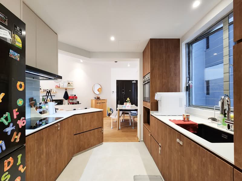 The Bayshore, 22 Bayshore Road, 2 Bedrooms, 980 sqft, Condominium For Sale, by Hazel Lee, 500130796 - Kitchen - PropertyGuru.com.sg