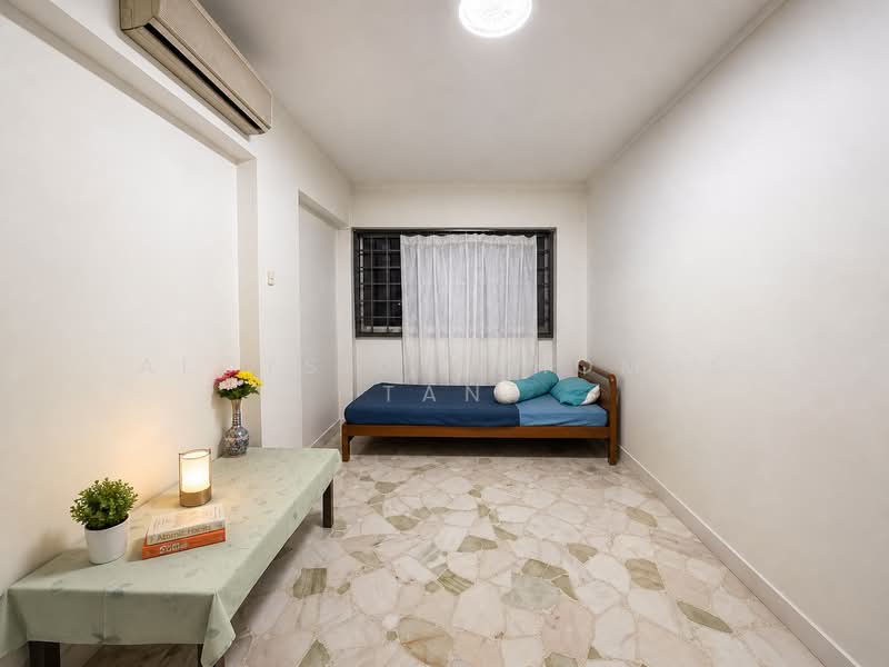 122 Teck Whye Lane, 122 Teck Whye Lane, 3 Bedrooms, 1,302 sqft, HDB Flat For Sale, by Aloysius Thomas Tan, 500130805 - Bedroom - PropertyGuru.com.sg