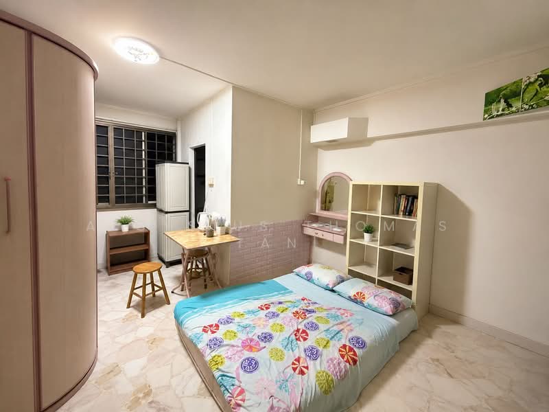 122 Teck Whye Lane, 122 Teck Whye Lane, 3 Bedrooms, 1,302 sqft, HDB Flat For Sale, by Aloysius Thomas Tan, 500130805 - Bedroom - PropertyGuru.com.sg