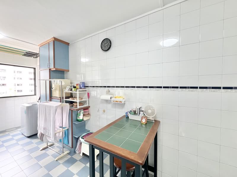 351 Clementi Avenue 2, 351 Clementi Avenue 2, 2 Bedrooms, 883 sqft, HDB Flat For Sale, by Nick Toh, 500130810 - PropertyGuru.com.sg