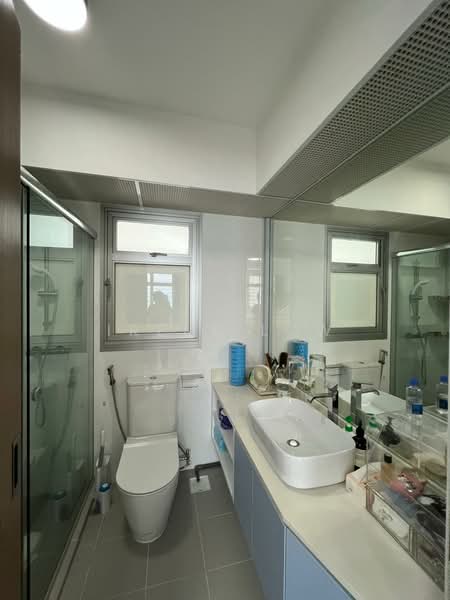 422B Northshore Drive, 422B Northshore Dr, 3 Bedrooms, 1,001 sqft, HDB Flat For Sale, by Irene Low, 500130812 - Bathroom - PropertyGuru.com.sg