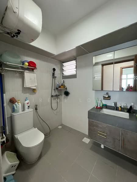 422B Northshore Drive, 422B Northshore Drive, Hougang / Punggol / Sengkang, 3 Bedrooms, 1,001 sqft, HDB Flat For Sale, by Irene Low, 500130812 - Common Bathroom - PropertyGuru.com.sg
