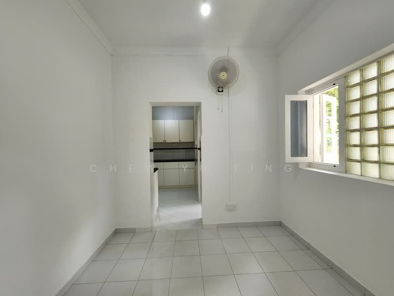 100 Woodleigh Park, , 7 Bedrooms, 5,716 sqft, Bungalow House For Rent, by Chew Yu Ting, 500130815 - Dining area - PropertyGuru.com.sg