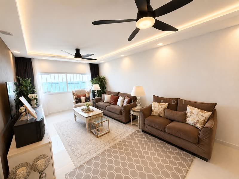 29 Marine Crescent, 29 Marine Crescent, 3 Bedrooms, 1,291 sqft, HDB Flat For Sale, by Adi Mesti Jadi, 500130821 - Living Room - PropertyGuru.com.sg