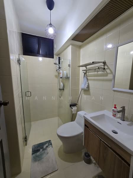 630 Senja Road, 630 Senja Road, 3 Bedrooms, 1,184 sqft, HDB Flat For Sale, by Hannah Tan, 500130836 - Bathroom - PropertyGuru.com.sg