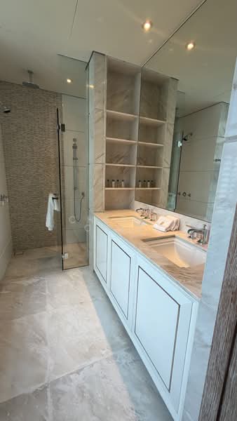 The Ritz-Carlton Residences, 65 Cairnhill Road, 4 Bedrooms, 2,831 sqft, Condominium For Sale, by Cheryl Chen, 500130838 - Bathroom - PropertyGuru.com.sg