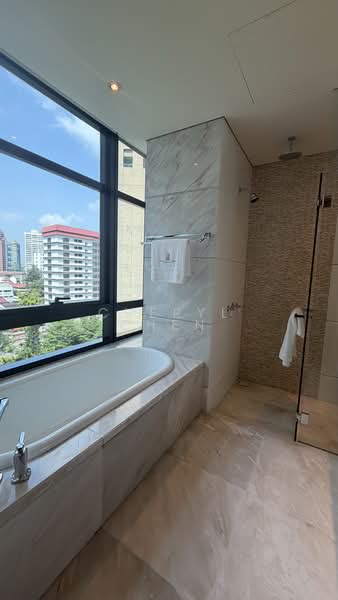The Ritz-Carlton Residences, 65 Cairnhill Road, 4 Bedrooms, 2,831 sqft, Condominium For Sale, by Cheryl Chen, 500130838 - Bathroom - PropertyGuru.com.sg