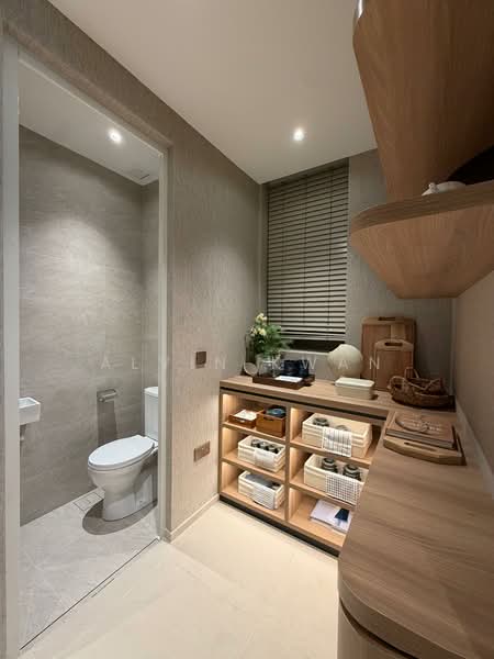 Aurea, 802 Beach Road, 4 Bedrooms, 1,442 sqft, Condominium For Sale, by Alvin Kwan, 500130841 - Bathroom - PropertyGuru.com.sg