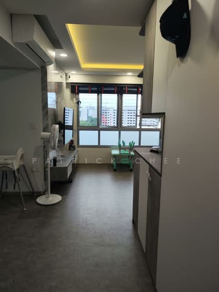 227A Ang Mo Kio Street 23, 227A Ang Mo Kio Street 23, 3 Bedrooms, 1,001 sqft, HDB Flat For Sale, by Patrick Chee, 500130854 - Living Room - PropertyGuru.com.sg