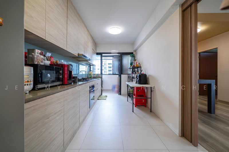 606A Tampines Street 61, 606A Tampines Street 61, 3 Bedrooms, 1,206 sqft, HDB Flat For Sale, by Jeremy Quah Chen Cher, 500130863 - Kitchen - PropertyGuru.com.sg