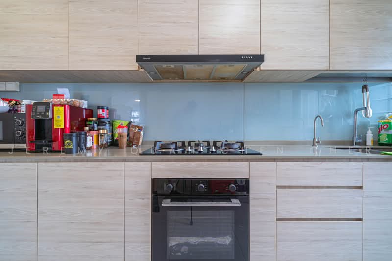606A Tampines Street 61, 606A Tampines Street 61, 3 Bedrooms, 1,206 sqft, HDB Flat For Sale, by Jeremy Quah Chen Cher, 500130863 - Kitchen - PropertyGuru.com.sg