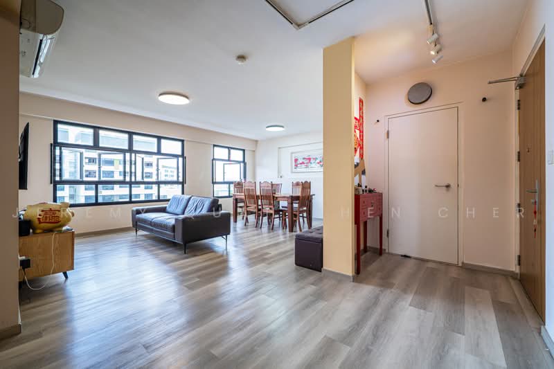 606A Tampines Street 61, 606A Tampines Street 61, 3 Bedrooms, 1,206 sqft, HDB Flat For Sale, by Jeremy Quah Chen Cher, 500130863 - Living Room - PropertyGuru.com.sg