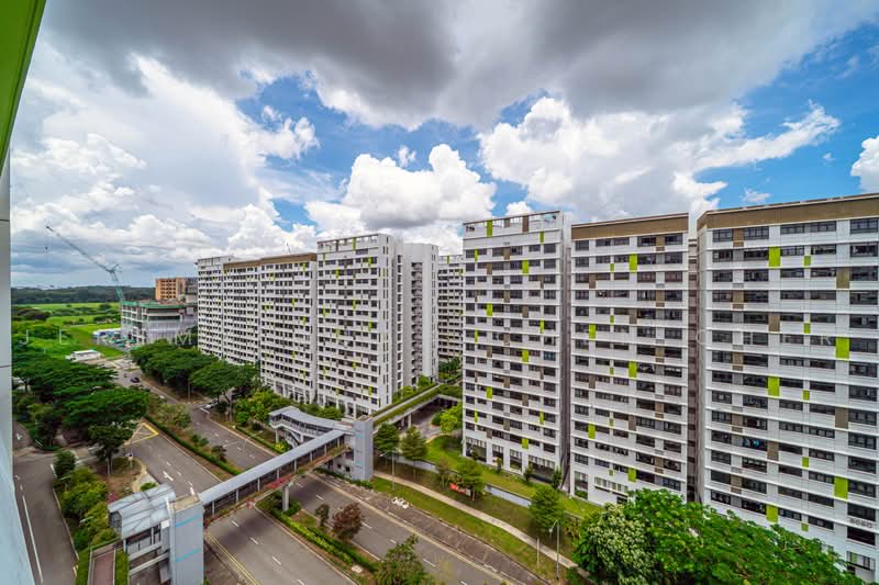 606A Tampines Street 61, 606A Tampines Street 61, 3 Bedrooms, 1,206 sqft, HDB Flat For Sale, by Jeremy Quah Chen Cher, 500130863 - Exterior - PropertyGuru.com.sg