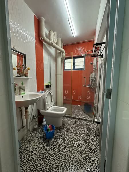 468B Admiralty Drive, 468B Admiralty Drive, 3 Bedrooms, 1,270 sqft, HDB Flat For Sale, by Aloysius Neo Zhi Ping, 500130876 - Bathroom - PropertyGuru.com.sg