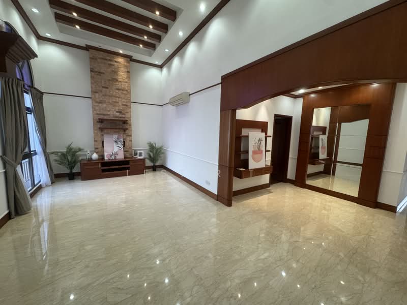 Seletaris, 501 Sembawang Road, 4 Bedrooms, 1,658 sqft, Condominium For Sale, by Lester T., 500130886 - Living Room - PropertyGuru.com.sg