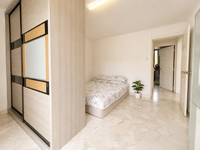 315 Bukit Batok Street 32, 315 Bukit Batok Street 32, 3 Bedrooms, 1,109 sqft, HDB Flat For Sale, by Bhavina Kaur, 500130895 - Bedroom - PropertyGuru.com.sg