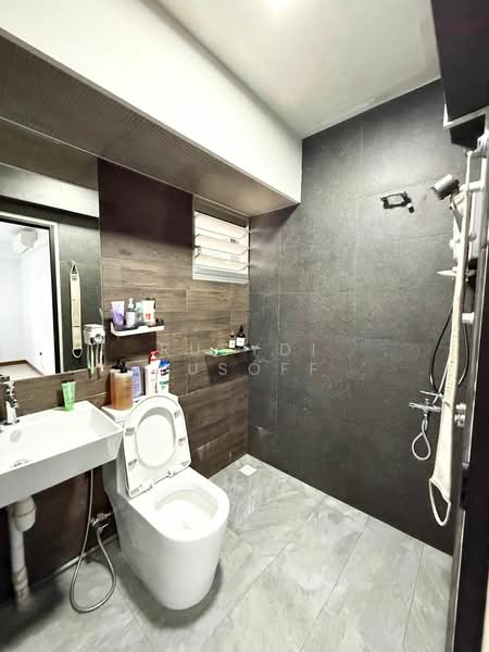 424C Yishun Avenue 11, 424C Yishun Avenue 11, 3 Bedrooms, 99,028 sqft, HDB Flat For Sale, by Rusydi Yusoff, 500130905 - Bathroom - PropertyGuru.com.sg