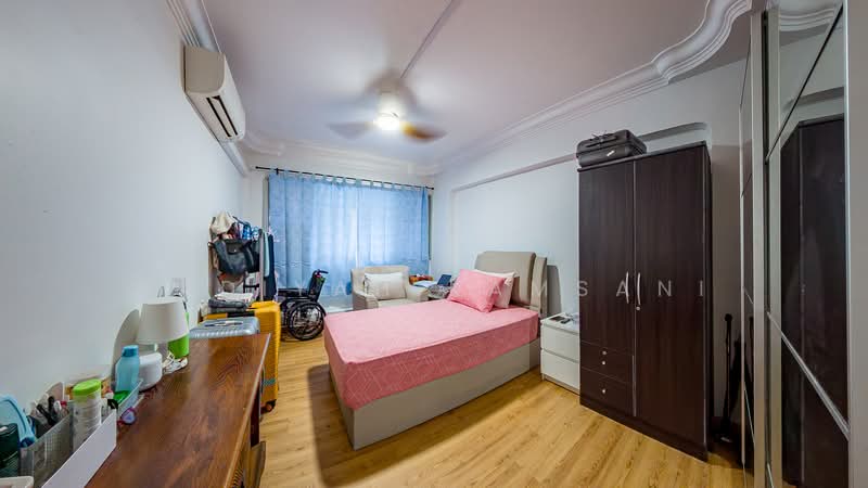 126 Tampines Street 11, 126 Tampines Street 11, 4 Bedrooms, 1,421 sqft, HDB Flat For Sale, by Nadiyah Kamsani, 500130910 - Common room 2 - PropertyGuru.com.sg