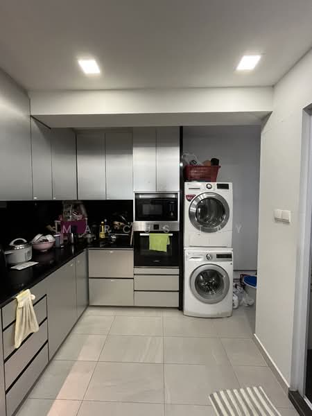 Orchid Park Condominium, 81 Yishun Street 81, Room Rental, 200 sqft, Condominium For Rent, by Marcus Tay, 500130916 - Kitchen - PropertyGuru.com.sg