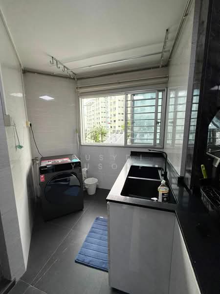 203 Yishun Street 21, 203 Yishun Street 21, 3 Bedrooms, 1,033 sqft, HDB Flat For Sale, by Rusydi Yusoff, 500130917 - Kitchen - PropertyGuru.com.sg