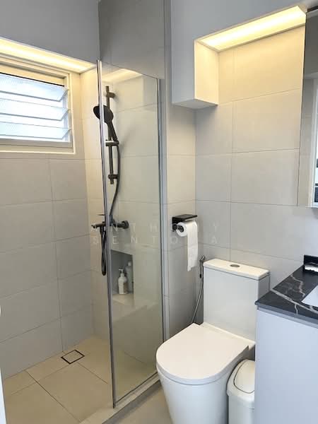 175B Punggol Field, 175B Punggol Field, Room Rental, 120 sqft, HDB Flat For Rent, by Anthony Sentosa, 500130918 - Bathroom - PropertyGuru.com.sg