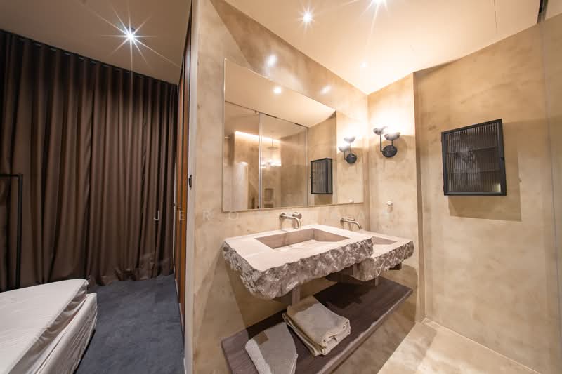 Seasons Park, 491 Yio Chu Kang Road, 2 Bedrooms, 1,442 sqft, Condominium For Sale, by Jerome Yap, 500130935 - Bathroom - PropertyGuru.com.sg
