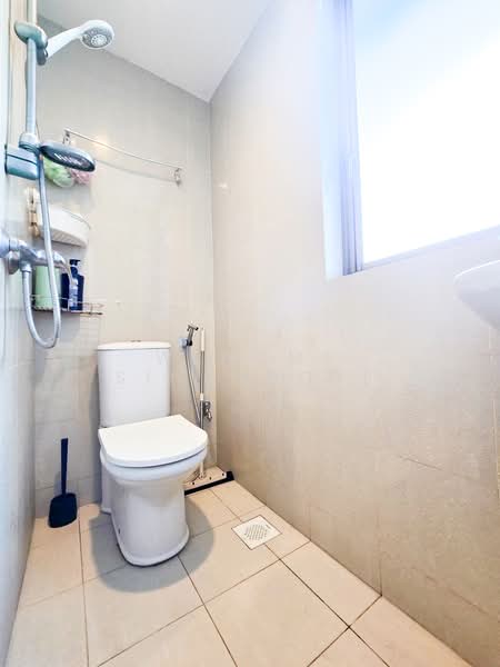 Novena Suites, 200 Moulmein Road, Room Rental, 200 sqft, Condominium For Rent, by Wehome Co-Living, 500130938 - Bathroom - PropertyGuru.com.sg