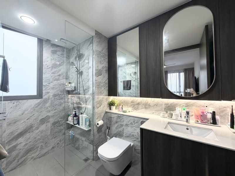 Clavon, 6 Clementi Avenue 1, 3 Bedrooms, 1,130 sqft, Condominium For Sale, by April Liu, 500130949 - Master Bathroom - PropertyGuru.com.sg