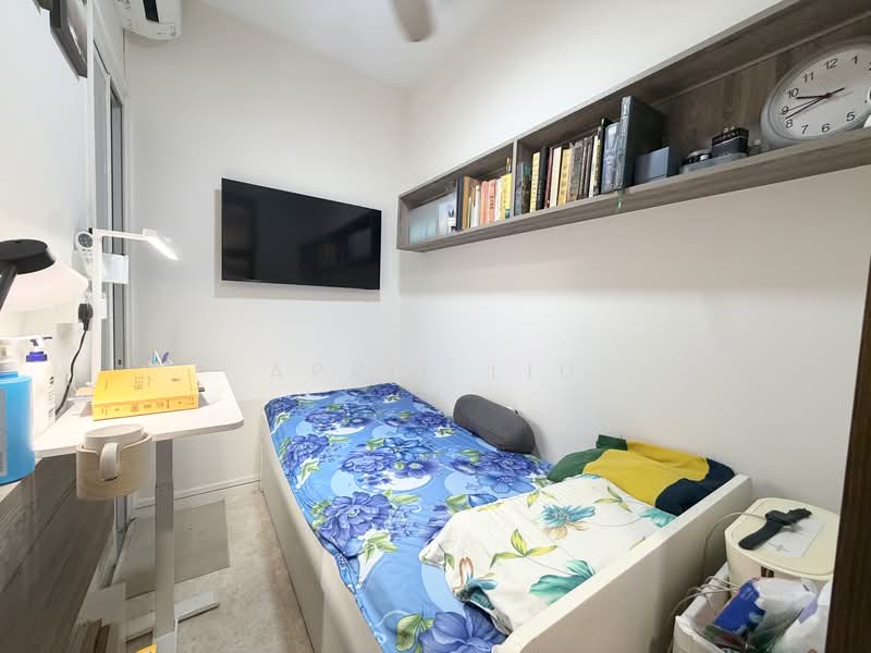 Clavon, 6 Clementi Avenue 1, 3 Bedrooms, 1,130 sqft, Condominium For Sale, by April Liu, 500130949 - Flexi room - PropertyGuru.com.sg