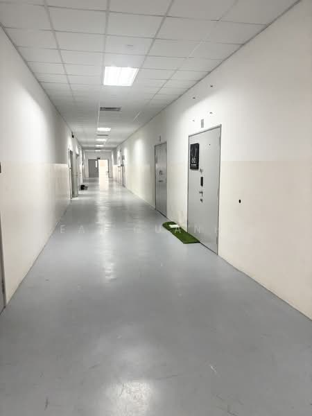 Henderson Building, 221 Henderson Road, 2,454 sqft, Light Industrial (B1) For Sale, by Lean Guanhua, 500130953 - Corridor - CommercialGuru.com.sg