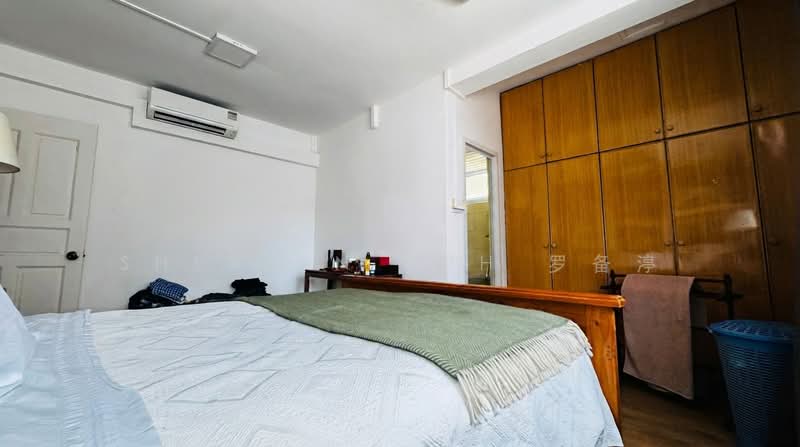 Neptune Court, 1 Marine Vista, 3 Bedrooms, 1,636 sqft, Apartment For Sale, by Sherlyn Loh 罗备渟, 500130963 - Bedroom - PropertyGuru.com.sg