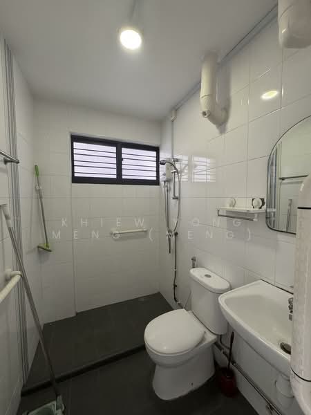 810 Yishun Ring Road, 810 Yishun Ring Road, 3 Bedrooms, 1,302 sqft, HDB Flat For Sale, by Khiew Yong Meng (Meng), 500130978 - PropertyGuru.com.sg