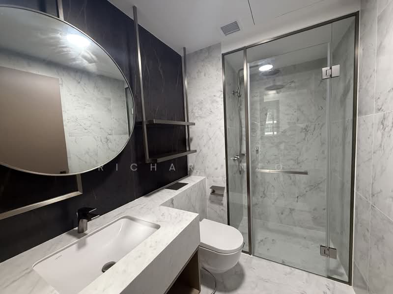 One Bernam, 1 Bernam Street, 3 Bedrooms, 829 sqft, Condominium For Rent, by Richard Neo, 500130980 - Common Bathroom - PropertyGuru.com.sg
