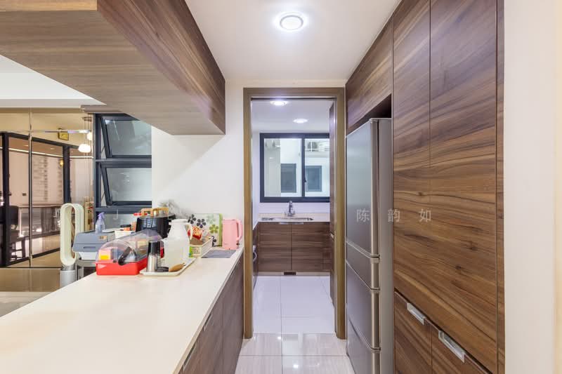 Lush Acres, Sengkang West Way/Fernvale, 4 Bedrooms, 1,367 sqft, Executive Condominium For Sale, by Jolie Tan 陈韵如, 500131001 - Kitchen - PropertyGuru.com.sg