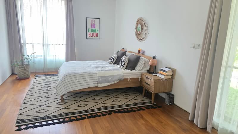 Serangoon Garden Estate, 70 Bloxhome Drive, 6 Bedrooms, 5,200 sqft, Semi-Detached House For Rent, by Sindy Keng, 500131003 - Bedroom - PropertyGuru.com.sg