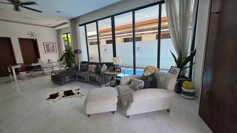 Serangoon Garden Estate, 70 Bloxhome Drive, 6 Bedrooms, 5,200 sqft, Semi-Detached House For Rent, by Sindy Keng, 500131003 - Living Room - PropertyGuru.com.sg