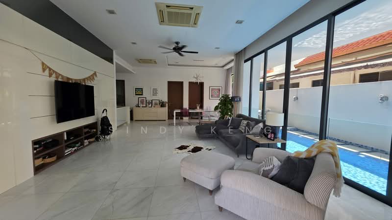 Serangoon Garden Estate, 70 Bloxhome Drive, 6 Bedrooms, 5,200 sqft, Semi-Detached House For Rent, by Sindy Keng, 500131003 - Living Room - PropertyGuru.com.sg