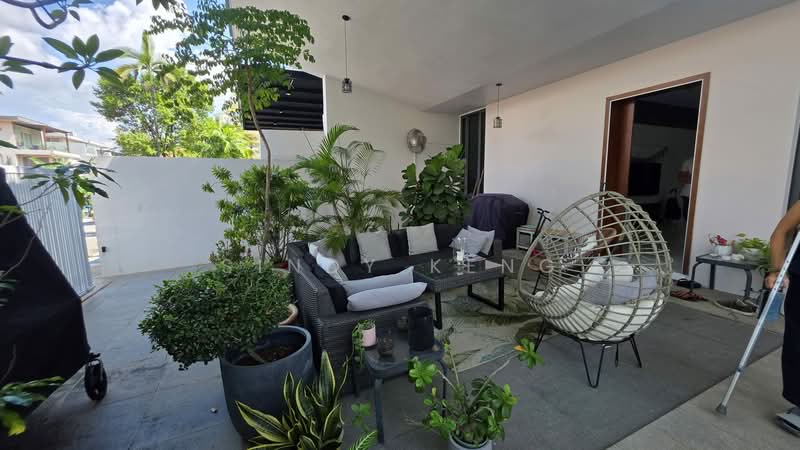 Serangoon Garden Estate, 70 Bloxhome Drive, 6 Bedrooms, 5,200 sqft, Semi-Detached House For Rent, by Sindy Keng, 500131003 - Exterior - PropertyGuru.com.sg