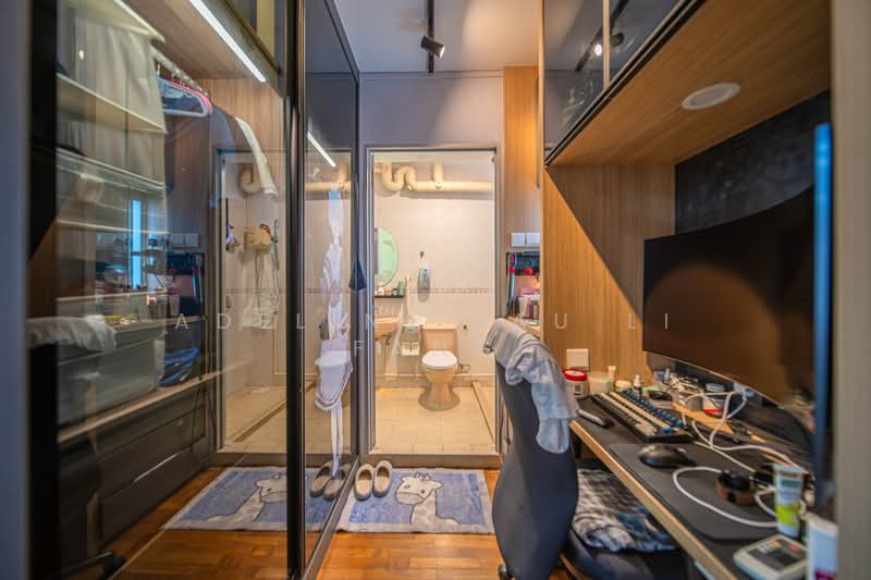 631 Jurong West Street 65, 631 Jurong West Street 65, 3 Bedrooms, 1,184 sqft, HDB Flat For Sale, by Adeline Lau Li Fang, 500131027 - Bathroom - PropertyGuru.com.sg