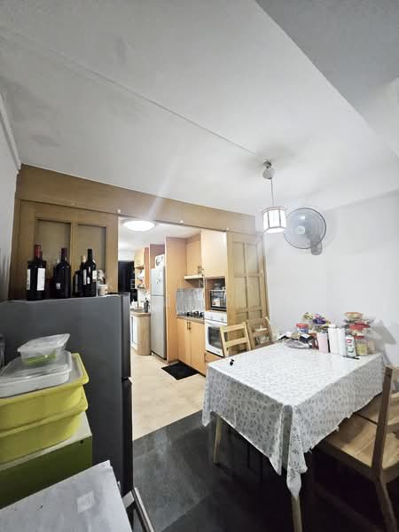 35 Bedok South Avenue 2, 35 Bedok South Avenue 2, 3 Bedrooms, 969 sqft, HDB Flat For Sale, by Kevin Aw 胡锦胜, 500131039 - Kitchen - PropertyGuru.com.sg